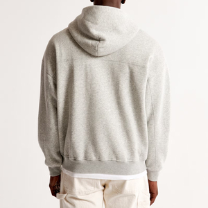 Sudadera con Capucha Estampada Gris Oversize de Forro Polar Casual Unisex para Otoño con Bolsillos Diseño de Corte Regular - Product Image 6