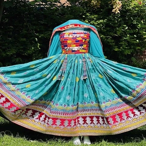 Robe traditionnelle afghane brodée à la main en modal |   Tenue culturelle |   Robe de mariée |   Robe mi-longue à silhouette naturelle en A - Product Image 6
