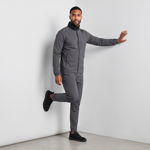 Survêtement en nylon pour homme, tissu en nylon durable, coupe confortable, vêtements de sport légers pour la course à pied, l'entraînement et les activités de plein air - Product Image 3