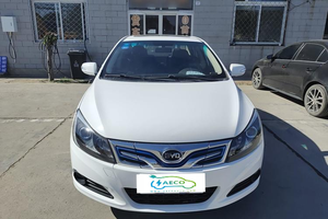 Vehículo Eléctrico Mini E5 con Volante a la Izquierda, Auto Familiar Eléctrico de Nueva Energía, Sedán - Product Image 4