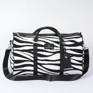 Sacs de sport classiques et durables pour les équipes de hockey sur glace, équipement et accessoires sportifs, logo personnalisé, fabrication sur mesure - Product Image 6