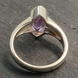Anillo de Plata de Ley Vintage con Amatista, Anillo Elegante Hecho a Mano con Gema Púrpura, Joyería de Moda para Mujer - Product Image 3