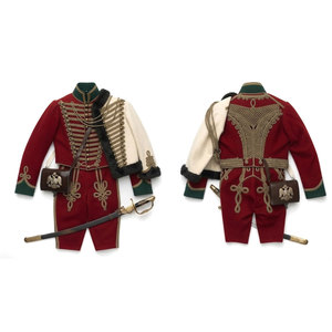 Uniforme de dragonneur sur mesure, respirant, léger, écologique, personnalisable, avec coutures détaillées et design durable pour musée - Product Image 1