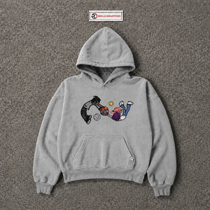 เสื้อฮู้ดกราฟิกสีเทาพร้อมลายภาพประกอบแนวสนุกสนาน สตรีทแวร์เนื้อผ้ามีเท็กซ์เจอร์ ทรงโอเวอร์ไซส์ สวมใส่สบาย ยูนิเซ็กส์ สไตล์วินเทจ - Product Image 5