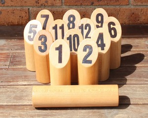 Jeu de quilles en bois numérotées avec caisse de transport, jouet éducatif pour enfants apprenant le comptage et les compétences mathématiques - Product Image 2