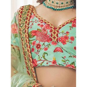 Lehenga Choli de Seda con Estampado Floral Verde Menta, Semi-Cosido, para Bodas, de Zeel Clothing - Product Image 2