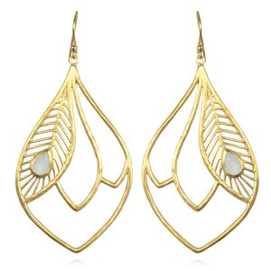 Pendientes de metal en tono dorado para mujer, joyería elegante y a la moda para bodas y celebraciones festivas. - Product Image 6