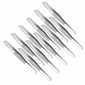 Pince à épiler à pointe pointue en acier inoxydable, antidérapante, rayée, style moderne, durable, pour le soin des sourcils et de la barbe - Product Image 3