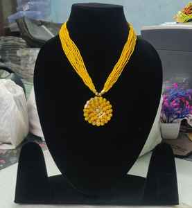 Collier floral perlé fait main pour femme, ras-de-cou bohème à fleurs, bijoux élégants tissés à la main, cadeau idéal pour mariages (vente en gros) - Product Image 5