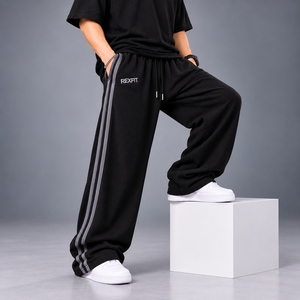 Pantalon de survêtement ample à jambes larges pour homme, avec bande latérale personnalisée, coupe décontractée, style streetwear, taille à cordon de serrage, fabricant de vêtements sur mesure - Product Image 4