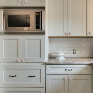 Bouton de meuble en céramique traditionnel rond blanc avec motif feuille, durable, écologique, antirouille, pour tiroir de cuisine et armoire - Product Image 2