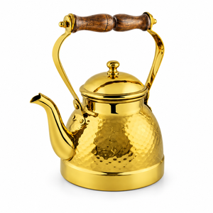 Bouilloire à thé en acier inoxydable martelé avec poignée en bois, 1,5 L, finition dorée, pot à eau pour servir le thé et le café - Product Image 1