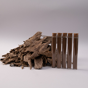 Bois d'oud pour encens - Product Image 6