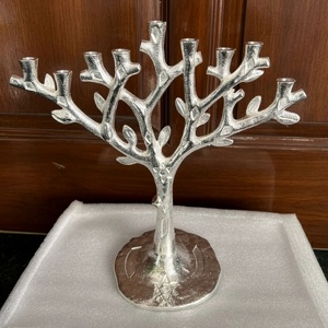 Candélabre en métal argenté poli à 9 branches avec motif étoile, porte-bougies coniques, décoration de centre de table - Product Image 6