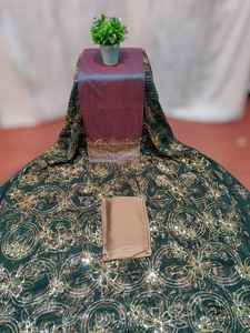 Robe somalienne Fransawi Dirac à perles de pierre, motif abstrait, en tissu chiffon respirant pour femmes, de la collection Timeless Grace. - Product Image 4