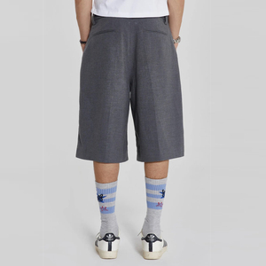 Shorts d'été personnalisés pour hommes, coupe ample, ourlet ouvert, double pli, style Bermuda, jambe large, longueur genou, motif uni, teinture unie - Product Image 5