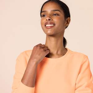 Sweat-shirts pour femmes de fabrication pakistanaise, couleur unie, logo imprimé personnalisé, sweat-shirt décontracté respirant pour femmes - Product Image 2