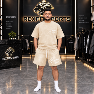 ชุดเสื้อยืดและกางเกงขาสั้นลายกราฟิกสตรีทแวร์ผู้ชายแบบสั่งทำพิเศษ ทรงโอเวอร์ไซส์ สไตล์ลำลองสำหรับฤดูร้อน ชุด 2 ชิ้น รับผลิตแบบ OEM ODM ขายส่งจากโรงงาน - Product Image 6
