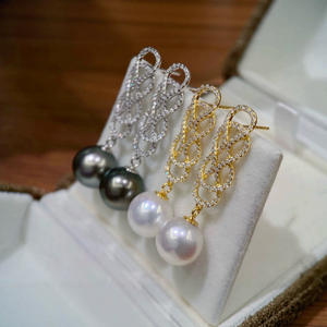 Pendientes Colgantes de Plata S925 con Perlas Naturales de Agua Dulce, Estilo Cubo de Agua de Lujo con Perla Edison de Luz Intensa, Diseño Fino - Product Image 3