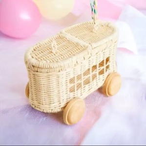 Carrito de Ratán para Niños a Precio Económico, Carrito de Juguete Hecho a Mano de Alta Calidad para Niños de 2 a 7 Años, Unisex, Herramientas ECOWOODIES - Product Image 2