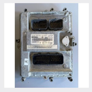 โมดูลควบคุมเครื่องยนต์ Bosch ECU Iveco Cummins มือสอง ใช้ได้กับโมดูลควบคุมเครื่องยนต์ Bosch EDC7 ECU 0 281 010 253 อะไหล่รถยนต์ - Product Image 4