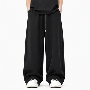 Pantalon de survêtement ample gris pour homme avec imprimé personnage d'anime, taille élastique avec cordon de serrage, respirant, écologique, poids moyen, 100 % coton - Product Image 2