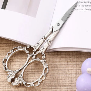 Tijeras Retro Clásicas para Cutículas, Tijeras de Costura para Manualidades, Tijeras de Sastre para el Hogar, Tijeras de Acero Inoxidable Duraderas para Tejidos y Hilos - Product Image 5