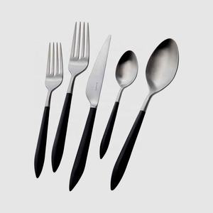 Couverts à long manche plaqués or rose Couverts en acier inoxydable style vintage de haute qualité pour ensemble de vaisselle scolaire - Product Image 2