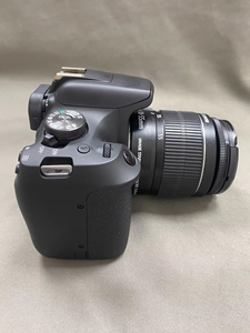 กล้อง DSLR EOS 2000D/Rebel T7 พร้อมเลนส์ 18-55 มม. เซ็นเซอร์ APS-C CMOS 24.1MP วิดีโอ Full HD หน้าจอ 2 นิ้ว รองรับ SD Card กล้องราคาประหยัด - Product Image 1
