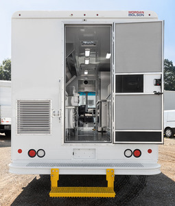 EN PROMOTION : Fourgonnette Freightliner MT45/MT55 neuve de 18 pieds, transformée en Food Truck - Product Image 5