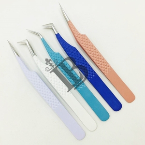 Pinces à cils professionnelles personnalisables avec revêtement coloré, offre exceptionnelle, antidérapantes, faites à la main, testées, ensemble de pinces à bon prix - Product Image 1