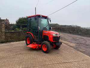Precio de Fábrica de Alta Calidad para Mini Tractor B2350 25HP 4WD COMPACTO, Tractor Agrícola con Transmisión por Engranajes, Garantía de 3 Años - Product Image 4