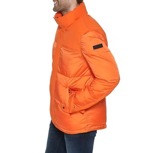 Veste matelassée orange pour homme, coupe-vent, fermeture éclair, col montant, vêtement d'hiver décontracté, coque en polyester, coupe régulière - Product Image 1