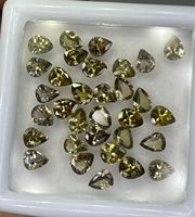 Lot de tanzanite naturelle facettée non chauffée 5x4 mm. Tanzanite en forme de poire, non montée.