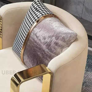 Aurelia Luxe Modern Gold Metal Frame 45kg Silla decorativa para sala de estar Dormitorio y espacios de comedor - Product Image 4