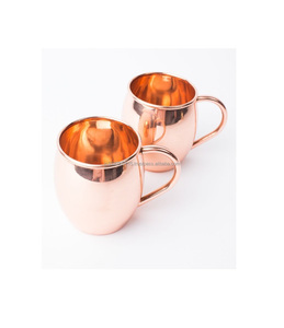 Taza de mula de cobre batida a mano con interior suave y agarre resistente diseñada para un uso funcional y una presentación elegante - Product Image 4