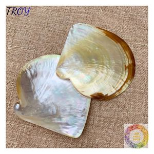 Assiette artisanale en coquillages naturels pour la décoration de tables de mariage et les décorations événementielles mémorables pour les décorationnistes et les détaillants - Product Image 3