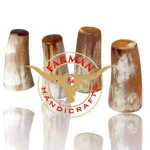 Juego de salero y pimentero de cuerno de búfalo premium, hecho a mano, con acabado brillante, accesorio de mesa a precio económico. - Product Image 2