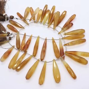 Perles de chalcédoine naturelle marron et jaune facettées en forme de goutte longue, perles de chalcédoine briolette facettées, perles de pierres précieuses de chalcédoine facettées - Product Image 1