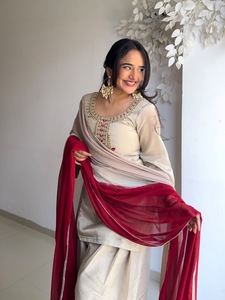 Conjunto de Salwar de Seda Organza con Bordado Intenso para Mujer, con Dupatta Estampada, para Fiestas y Ocasiones Especiales - Product Image 6