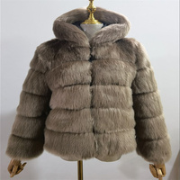 Veste d'hiver imperméable pour femmes 2027, veste matelassée chaude à capuche doublée de fourrure, coupe ajustée, personnalisable, grande taille, OEM
