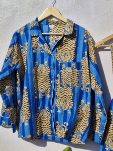 Conjunto de pijama de algodón con estampado de tigre para mujer, ropa de dormir, conjunto de descanso, ropa de dormir suave y transpirable, conjunto de camisa con botones y pantalones - Product Image 3