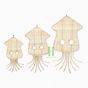 Décoration en rotin tressé fait main au design vintage et moderne pour chambre d'enfant, salon et crèche, modèle 2026 du Vietnam - Product Image 2