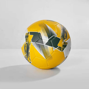 Balón de Fútbol Amarillo CORE FIELD con Patrón Geométrico Blanco y Negro, Cosido a Máquina, Ecológico, Duradero, Ligero, para Interior y Exterior - Product Image 5