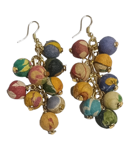 Pendientes de Aro Bohemios Ecológicos Chapados en Oro con Bolas de Tela Coloridas y Cuentas para Mujer, Joyería de Moda para Compromiso - Product Image 5