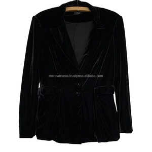 Blazer en velours noir italien vintage des années 90 : veste rétro pour femme - Product Image 1