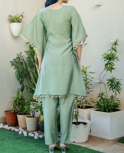 2026 Gran Venta Hermoso Traje Kaftan de Dubái para Mujer, Kaftan Hecho a Mano, Ropa Islámica Tradicional y Accesorios Diseñados para Musulmanas - Product Image 6