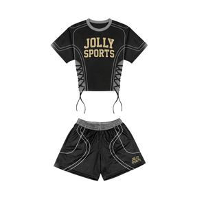 Conjunto de pantalón corto y camiseta de malla de poliéster 220 GSM para mujer, verde oliva, con panel en el hombro, logotipo personalizado por sublimación y transferencia térmica. - Product Image 3