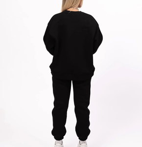 ชุดเซ็ตสเวตเตอร์และกางเกงขายาวผู้หญิงแบบโอเวอร์ไซส์ ผ้าฝ้าย 100% สกรีนโลโก้ตามสั่ง OEM  จำนวนสั่งขั้นต่ำน้อย ราคาดีที่สุด - Product Image 4