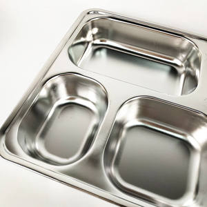 Assiettes Thali Rectangulaires à Compartiments 5-en-1 en Acier Inoxydable Bold Blossom – Plateau Alimentaire pour Cafétéria, Assiette Bento pour Dîner - Product Image 4